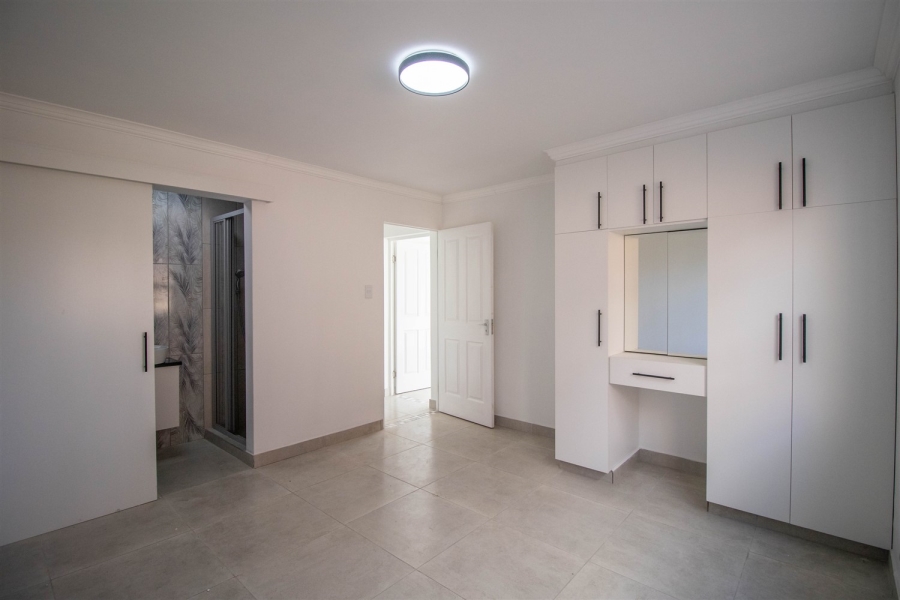 3 Bedroom Property for Sale in Fraaiuitsig Western Cape